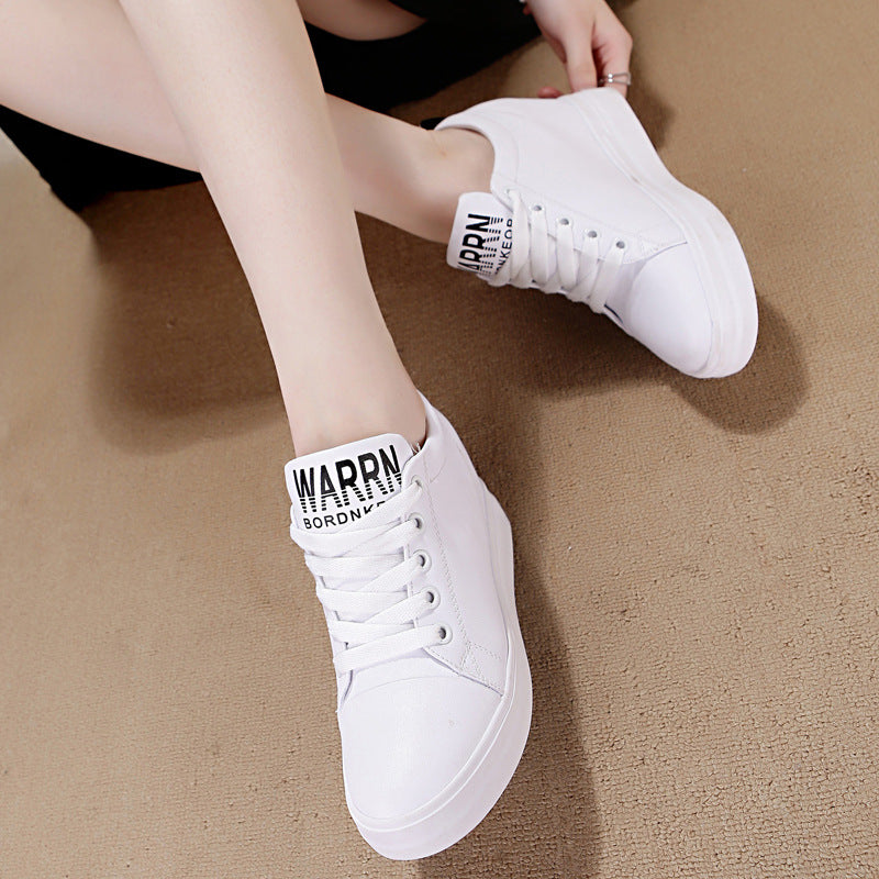 The new leisure shoes increased letter totem lace white shoes with thick bottom slope platform low shoes female