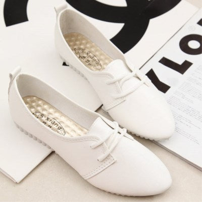 Spring and autumn new small white shoes female with pointed peas shoes comfortable massage shallow mouth nurse work shoes